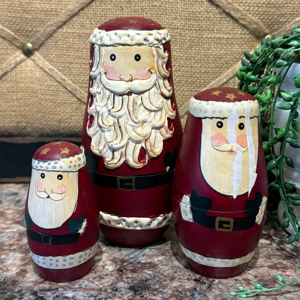 Nesting Santa